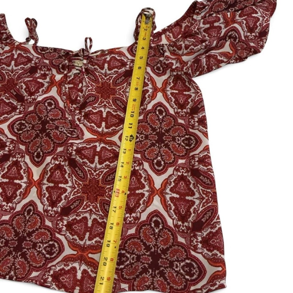 Lily White Cold Shoulder Top Women M Burgundy Medallion Paisley Lace Up - Picture 4 of 7